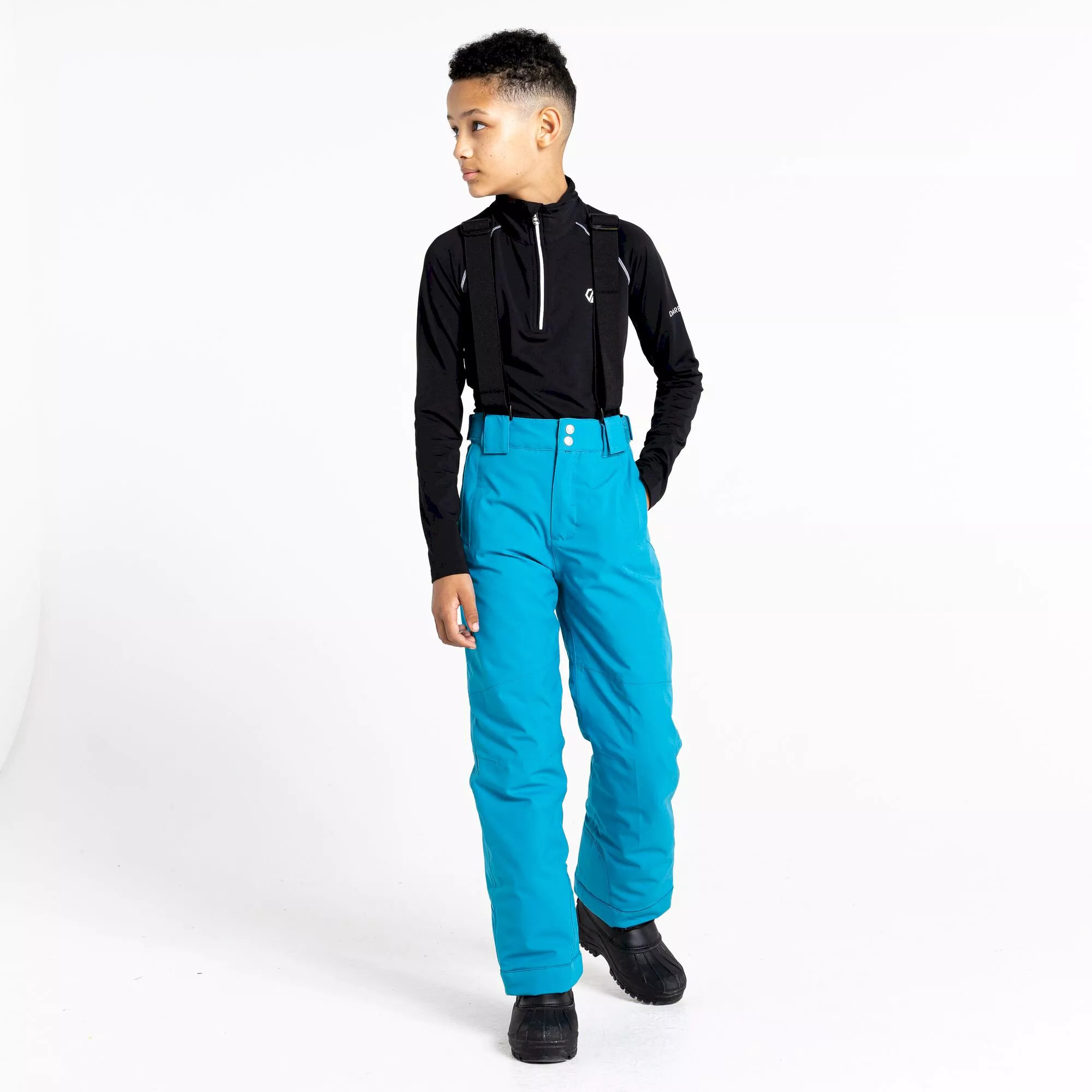 DKW419_6HC_01_bynder_defined_type_model_011659665145